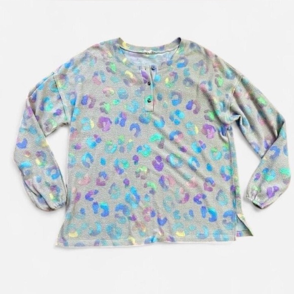 Leopard Print Top - Picture 2 of 5